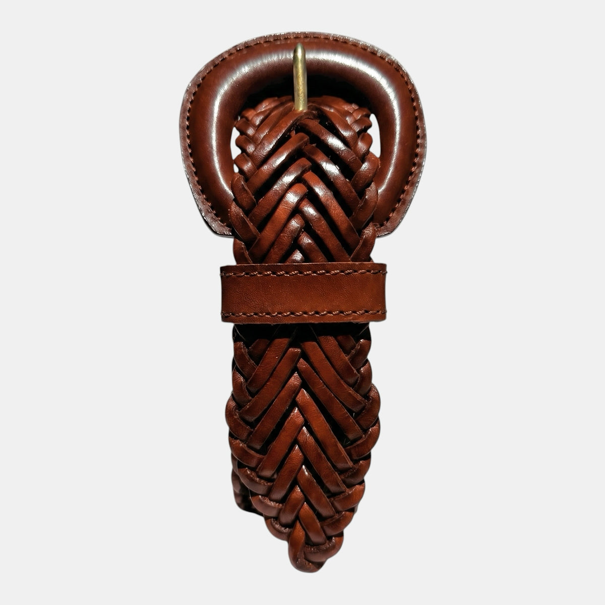 Ceinture tressée La Stella en cuir marron avec boucle recouverte de cuir pour un style bohème chic et artisanal.