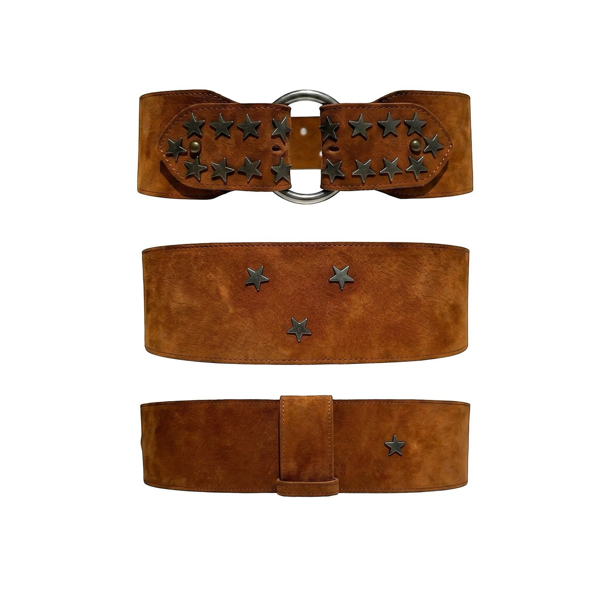 Ceinture large La Stella en suédine camel ornée d'étoiles métalliques et boucle argentée, style bohème-chic.